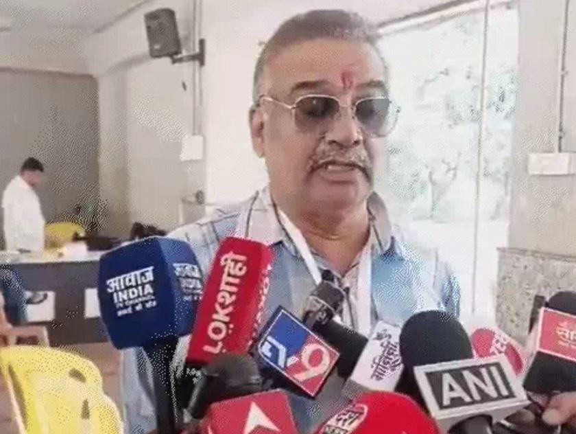 वोटिंग करने पहुंचे नेताओं ने क्या कहा 