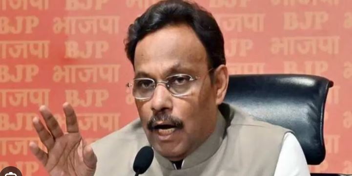 वोटिंग करने पहुंचे नेताओं ने क्या कहा 