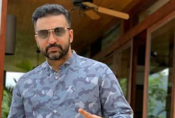 मुंबई। प्रवर्तन निदेशालय (ईडी) ने बॉलीवुड एक्ट्रेस शिल्‍पा शेट्टी के पति और बिजनेसमैन राज कुंद्रा के घर और आफिस पर शुक्रवार को छापेमारी की है