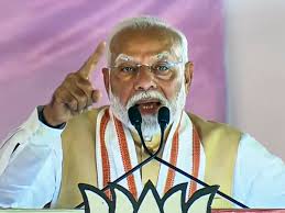 प्रधानमंत्री नरेंद्र मोदी  शुक्रवार को महाराष्ट्र विधानसभा चुनाव के प्रचार के लिए धुले पहुंचे। यहां उन्होंने अपने भाषणों में जमकर कांग्रेस और उसकी सहयोगी पार्टियों के बारे में बोला।