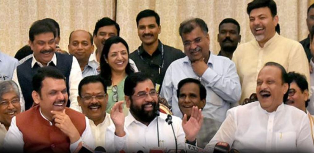 आखिर कैसे माने शिंदे: बीजेपी के B प्लान की भनक लगते ही मनाने में एक्टिव हो गई थी शिंदे सेना