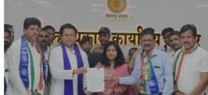 अमित शाह के बयान के खिलाफ टूव्हीलर रैली, जमकर हुआ विरोध प्रदर्शन