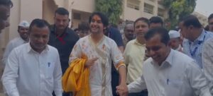 हिंदू राष्ट्र बनाने के लिए गजानन महाराज को कथा सुनाएंगे बागेश्वर धाम के धीरेंद्र शास्त्री, देखें वीडियो