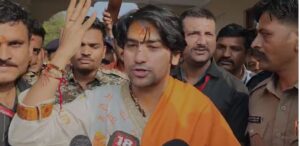 हिंदू राष्ट्र बनाने के लिए गजानन महाराज को कथा सुनाएंगे बागेश्वर धाम के धीरेंद्र शास्त्री, देखें वीडियो