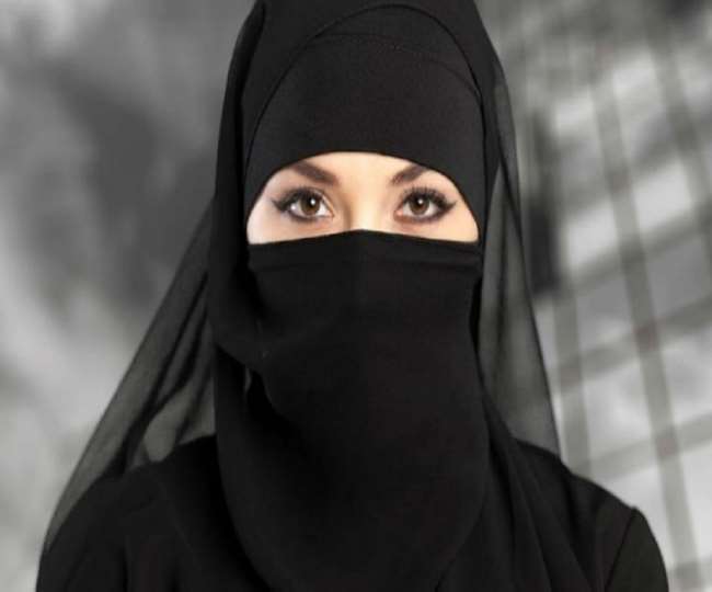 पत्नी वॉक पर गई तो पति ने फोन पर ही दे दिया तीन तलाक