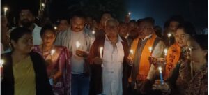 बीड और परभणी घटना के विरोध में शिवसेना का कैंडल मार्च