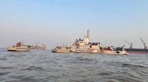 मुंबई बोट दुर्घटना में सात वर्षीय बालक का शव मिला