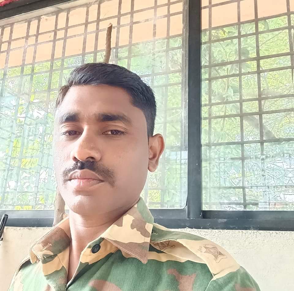 अधिकारियों की प्रताड़ना से तंग आकर कांस्टेबल ने खुद को गोली मारी