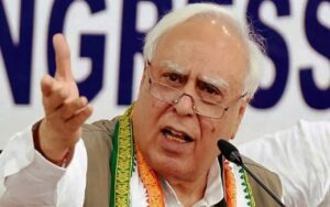 बहुसंख्यकों के हिसाब से चलेगा कानून और कठमुल्ला जैसे बातें बोलकर बुरे फंसे जस्टिस शेखर यादव